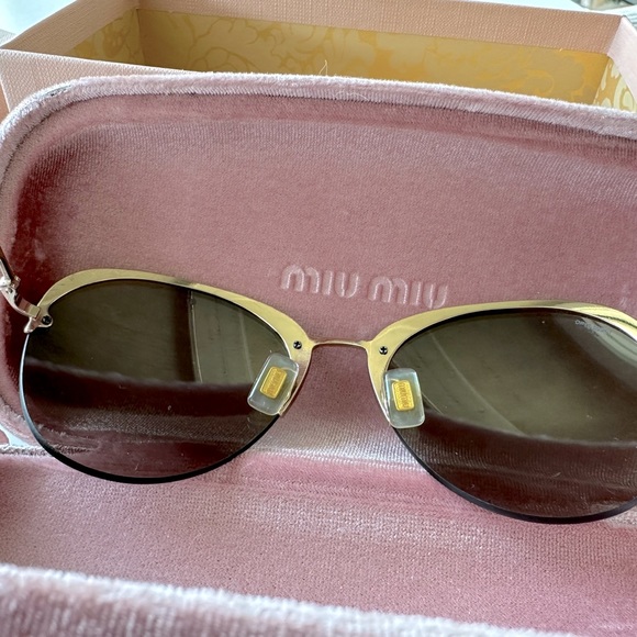 MIU MIU sunglasses - Picture 4 of 7